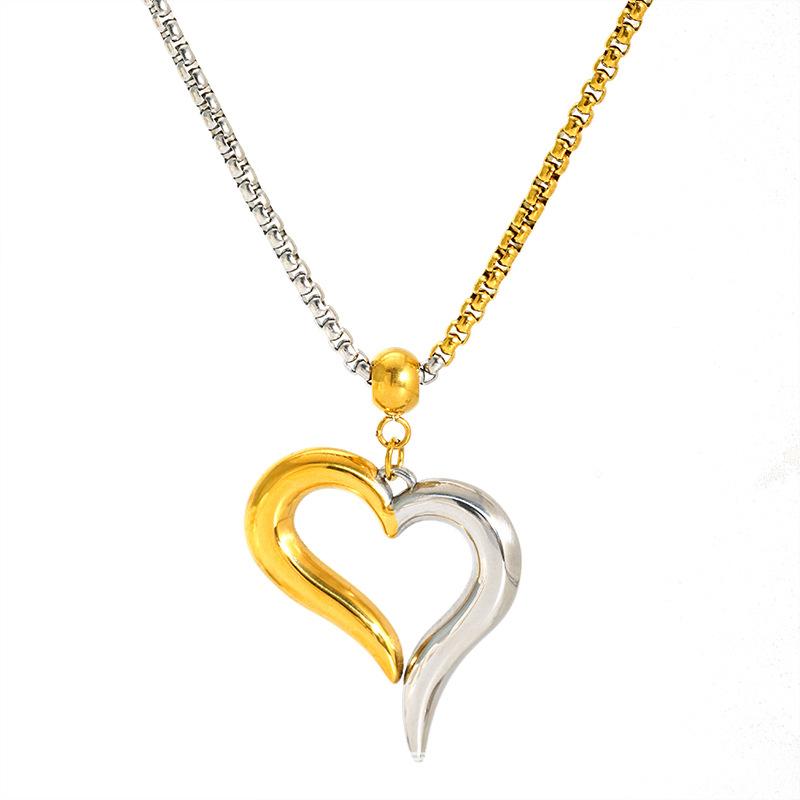 European and American style, exaggerated, lightweight luxury, hollowed-out design, large heart-shaped stainless steel necklace, gold-plated18K