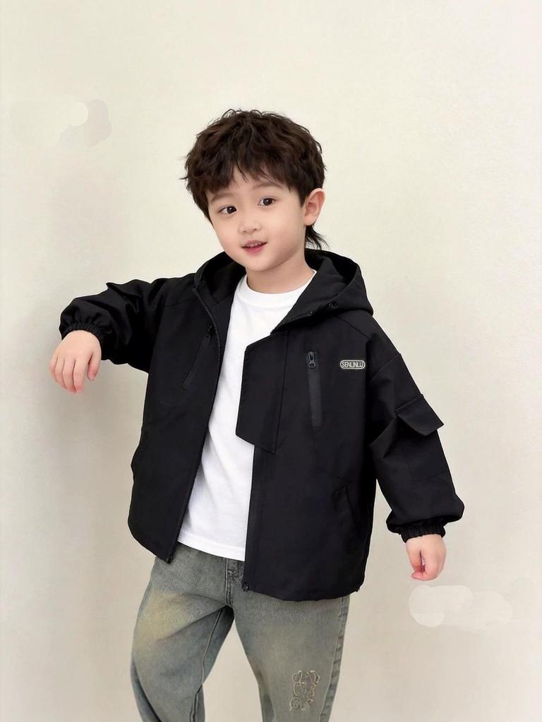 Boys' Classic Hooded Windbreaker: Versatile and Trendy Spring/Autumn Jacket