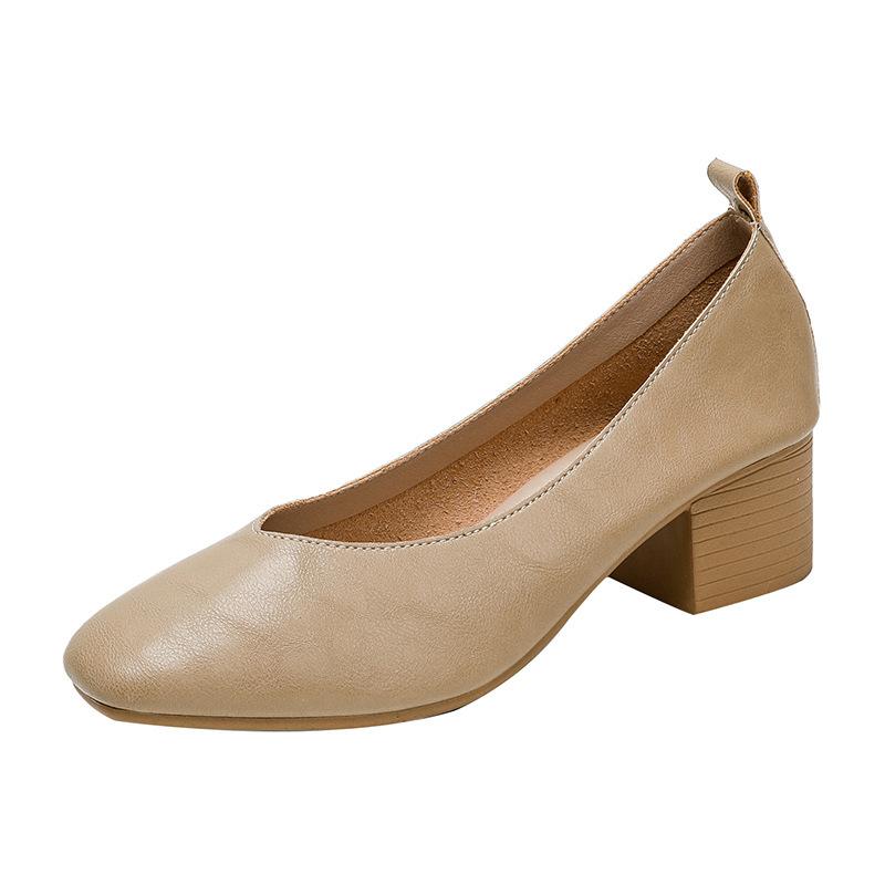 Leather mother shoes women's soft leather flat-soled single shoes spring new versatile soft-soled comfortable grandma shoes women's shallow mouth