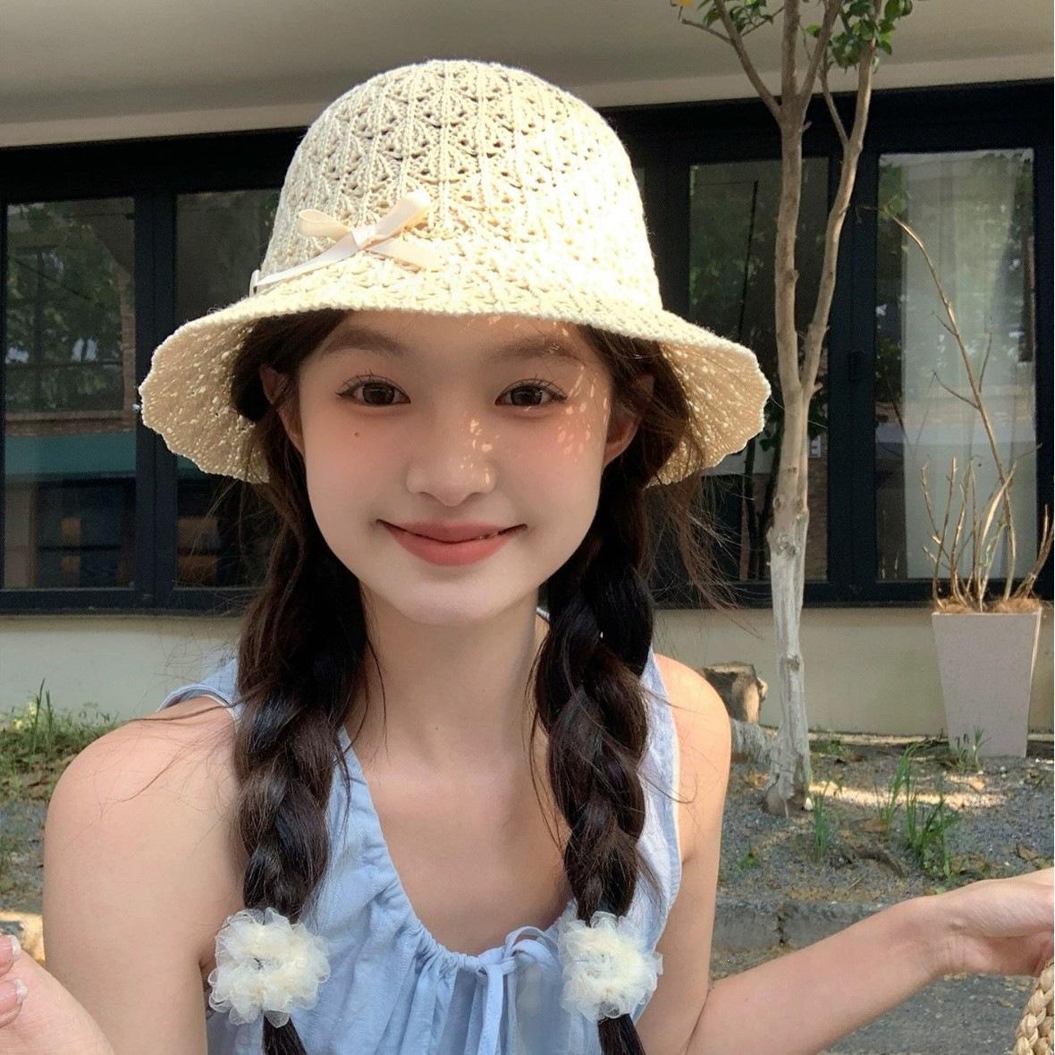 

Summer UV Protection Bucket Hat for Women Outdoor Travel Straw Hat Wide Brim Hollow Knit Beach Bucket Hat 56-58cm