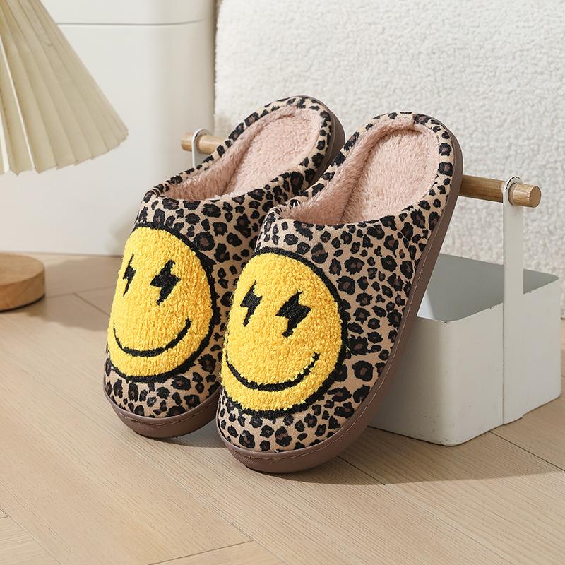 

Leopard print smiley cotton slippers winter women s indoor home non-slip household autumn and winter warm slippers 36-37 (suitable for size 35, 36 feet)
