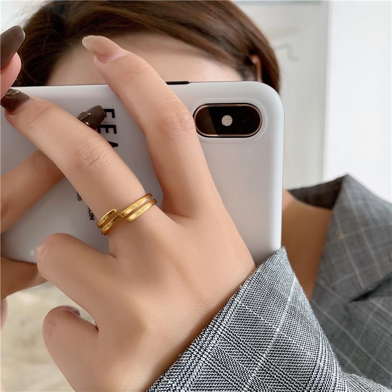 Retro Chic Multi-Layer Elastic Ring for Women - Trendy, Stylish Index Finger Jewelry