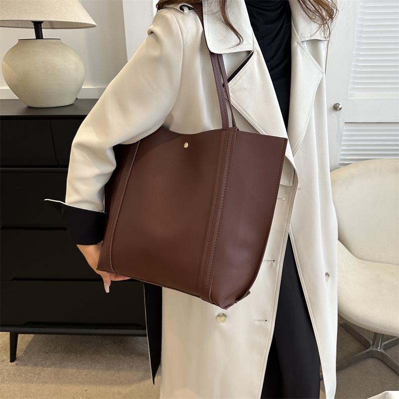 2023 Retro Textured Large Capacity Casual Shoulder Tote Handbag for Women