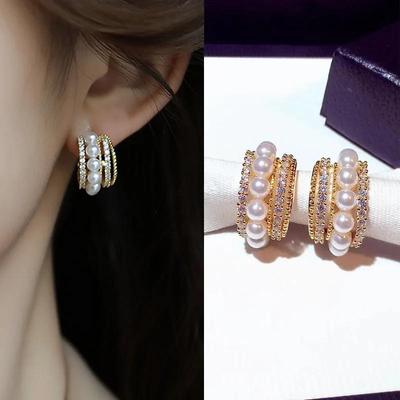 Nieuwe Parel C-vormige Stud Oorbellen voor Vrouwen Multi-lagen Goud Kleur Metalen Kleine Oorbellen Vol Strass Chic Mooie Oor Decor