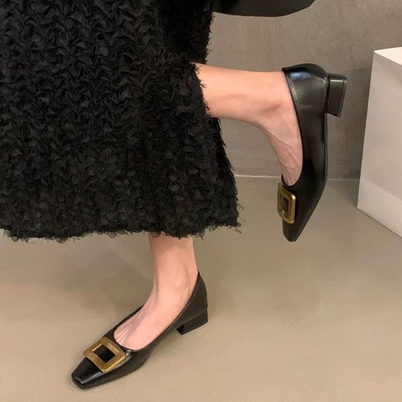 

Модная женская весенняя обувь нового стиля, металлическая, дизайнерская, кожаная, водонепроницаемая, низкие кеды 2025, повседневная, для дома, офиса, шопинга, балетки, большой размер 35 чёрный