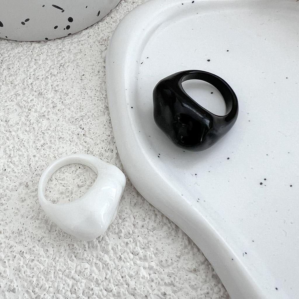 Korean Simple Transparent Color Resin Rings Niche Retro Stacked Curved Acrylic Geometric Oval Wide Ring Charm Trendy Irregular Fashion Jewelry