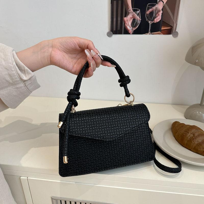 

Casual foreign style retro solid color shoulder bag femininity simple and versatile fashion texture high sense messenger bag чёрный