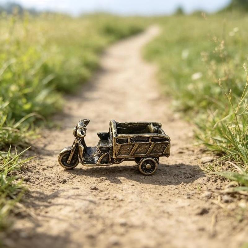 Vintage Metal Three Wheeled Motorcycle Figurine Antique Finish Detailed Craft For Home Decor Garden Ornament Collection
