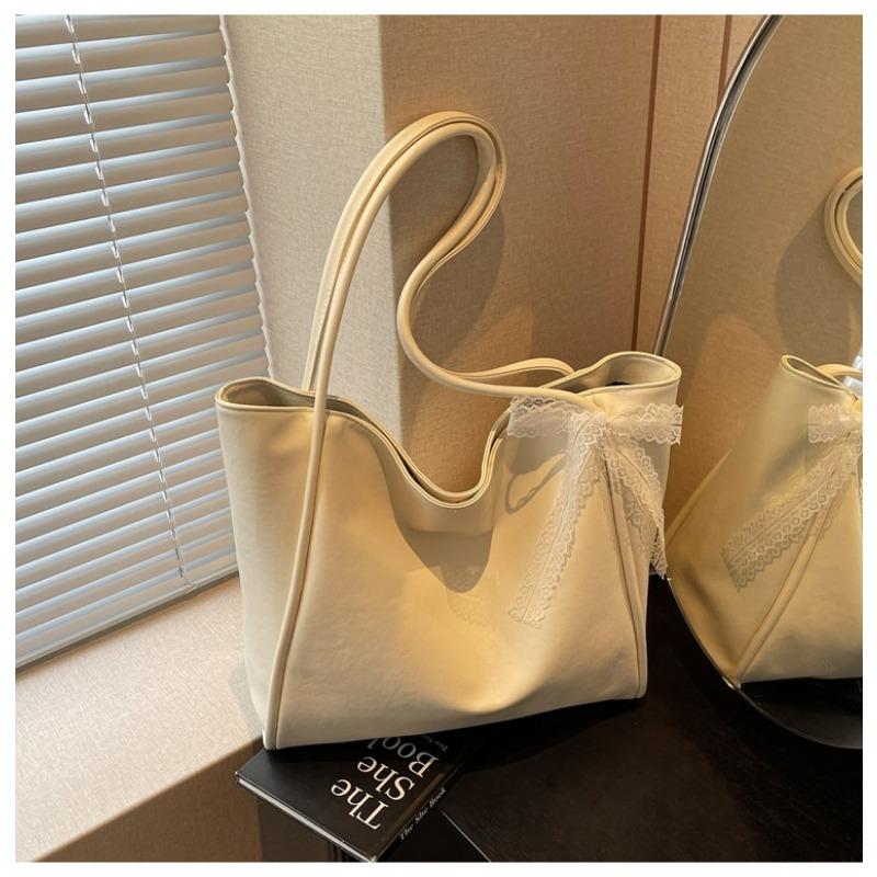 New fashion versatile spring and summer niche design shoulder bag large capacity travel tote bag