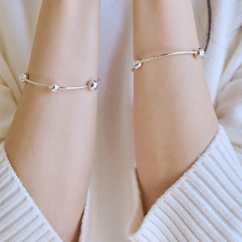 COLLECT SYNERGY quinetet ball cuff bracelet