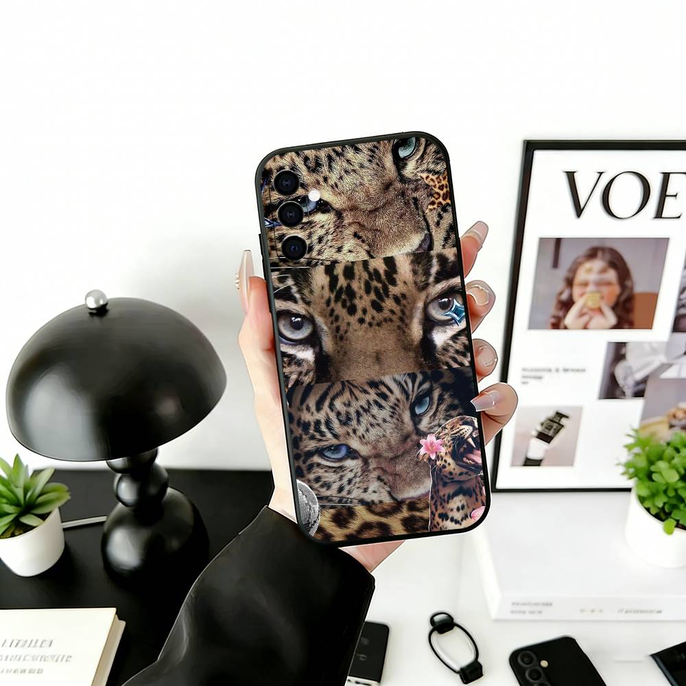 

Fashion leopard print Phone Case For Samsung Galaxy A73,A72,A71,A70,A53,A52,A51,Soft Silicone Black Cover Samsung a21s