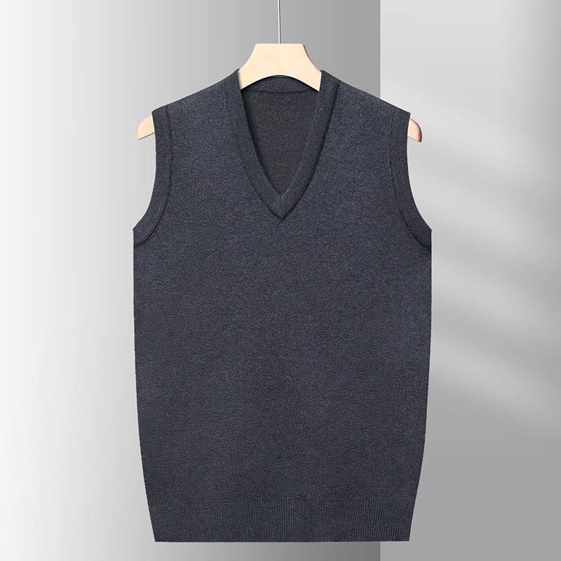 Solid Color V-neck Sweater Vest In Autumn and Winter Middle-aged and Old Dad Wears A Shirt and Knitted Vest Sleeveless Vest.