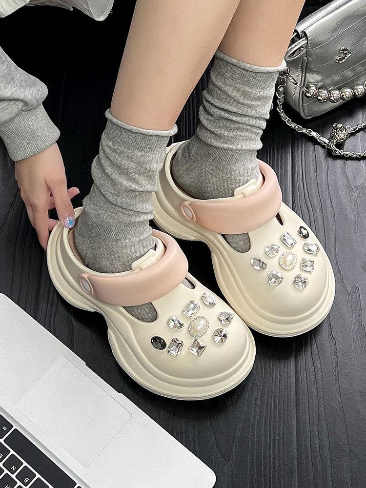 Thick-soled hole shoes women's 2025 new summer outer wear wedding dress artifact heightened heel non-slip sand sandals slippers