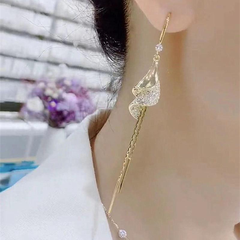 1Pair of Long Fringed Temperament Fashion Earrings, Unique Design, High-end Full Diamond Spiral Earrings for Women