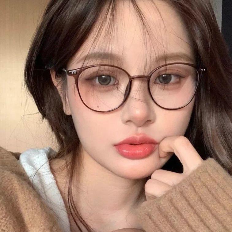Myopia Glasses Anti-blue Light Glasses Show Thinness