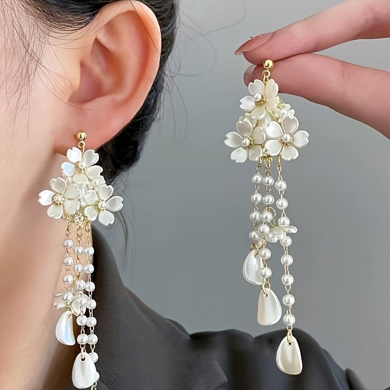 1 Paio di Eleganti, Semplici Orecchini con Frange Floreali e Perle Finte, Adatti per l'Uso Quotidiano delle Donne