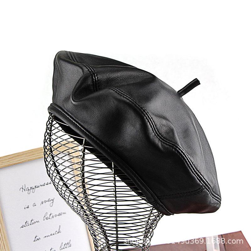 Women s Lambskin Beret - European American Style, British Painter-Inspired, Fashionable Casual, Versatile Genuine Leather Hat for Autumn Winter.