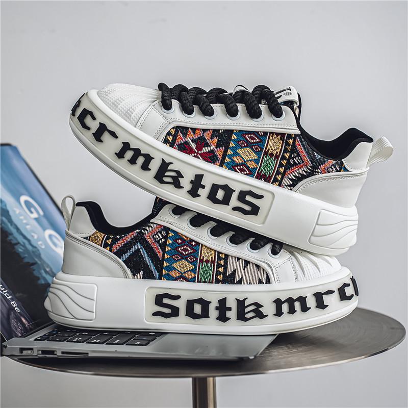 

Мужская обувь, новинка 2024 года, летние дышащие маленькие туфли, мужские универсальные модные повседневные кроссовки для мужчин 39 чёрный