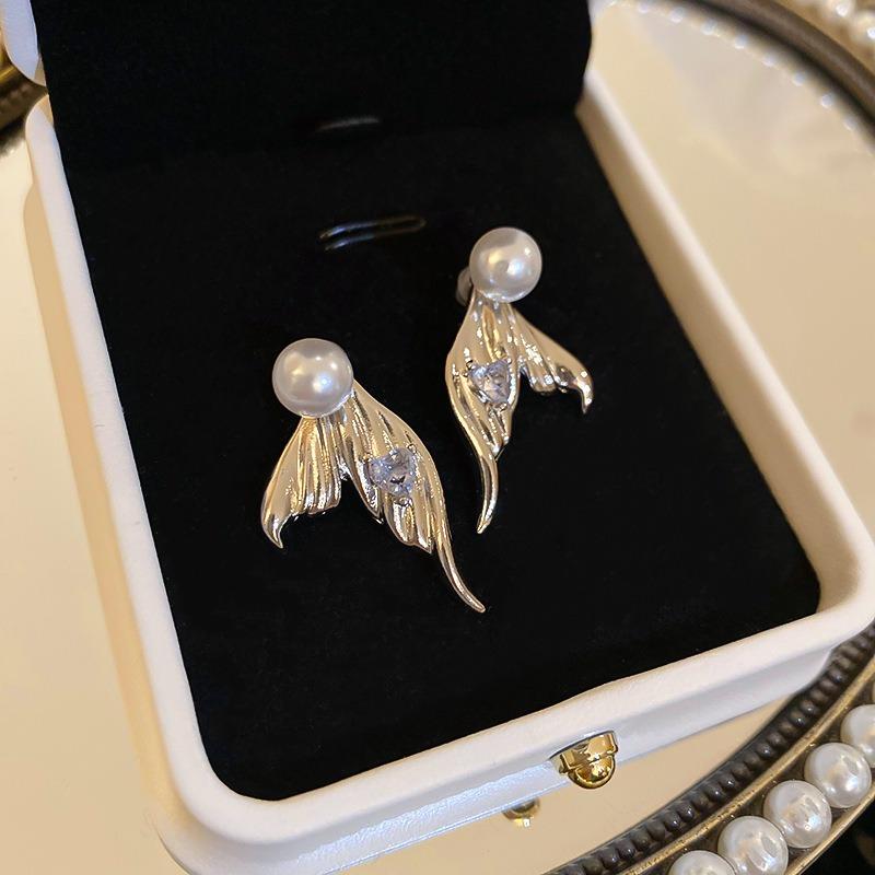 Boucle d'oreille clou Tendance Queue de Poisson Cœur Cristal Perle d'Imitation pour Femmes Tempérament Mignon Géométrie Bijou Cadeau