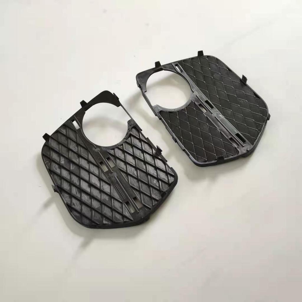 Front Fog Light Grille for BMW X6 E71 (51117312605/51117312606)
