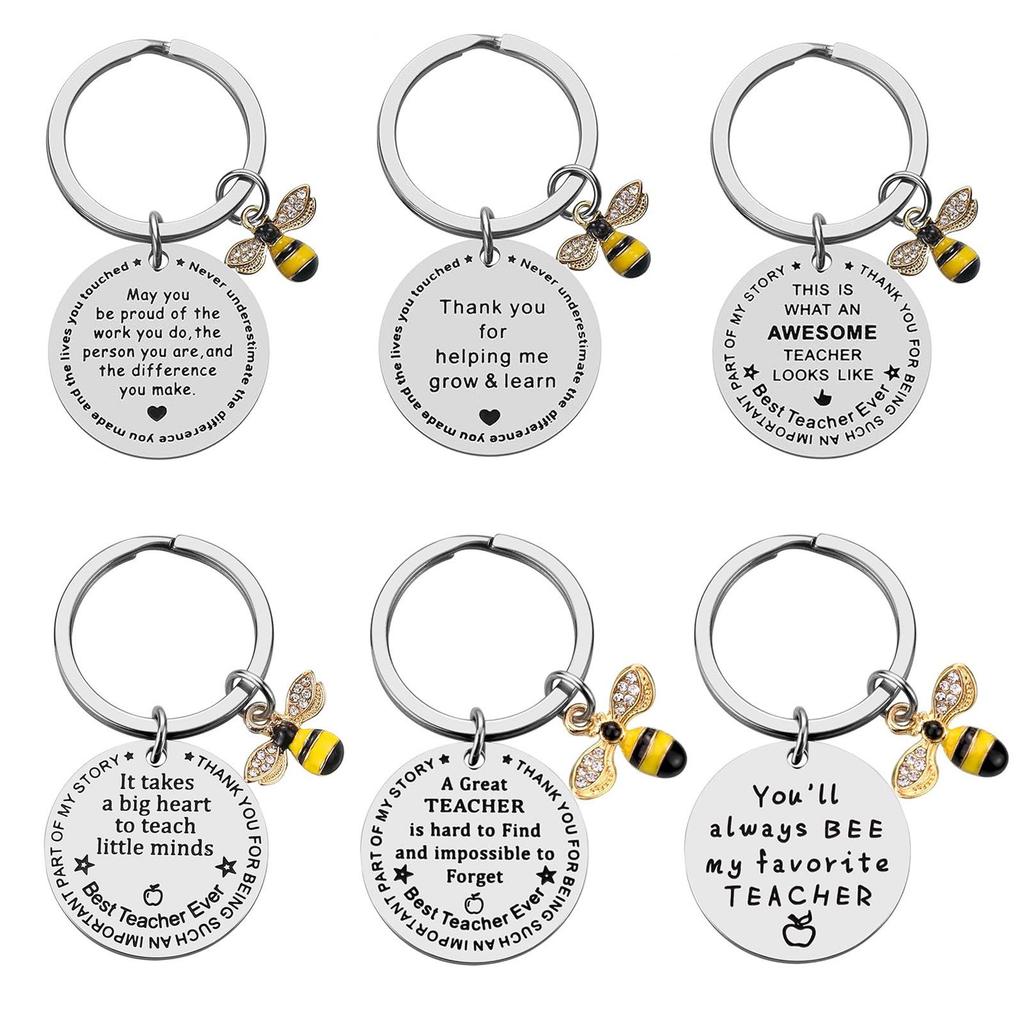 Thanksgiving Gift: Stainless Steel Keychain with Engraved Little Bee Pendant – Ideal Graduation Gift for Teachers