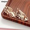 SIMJOO Rosegull Øredobber Enkelt Design Utskårne Dame Øredobber