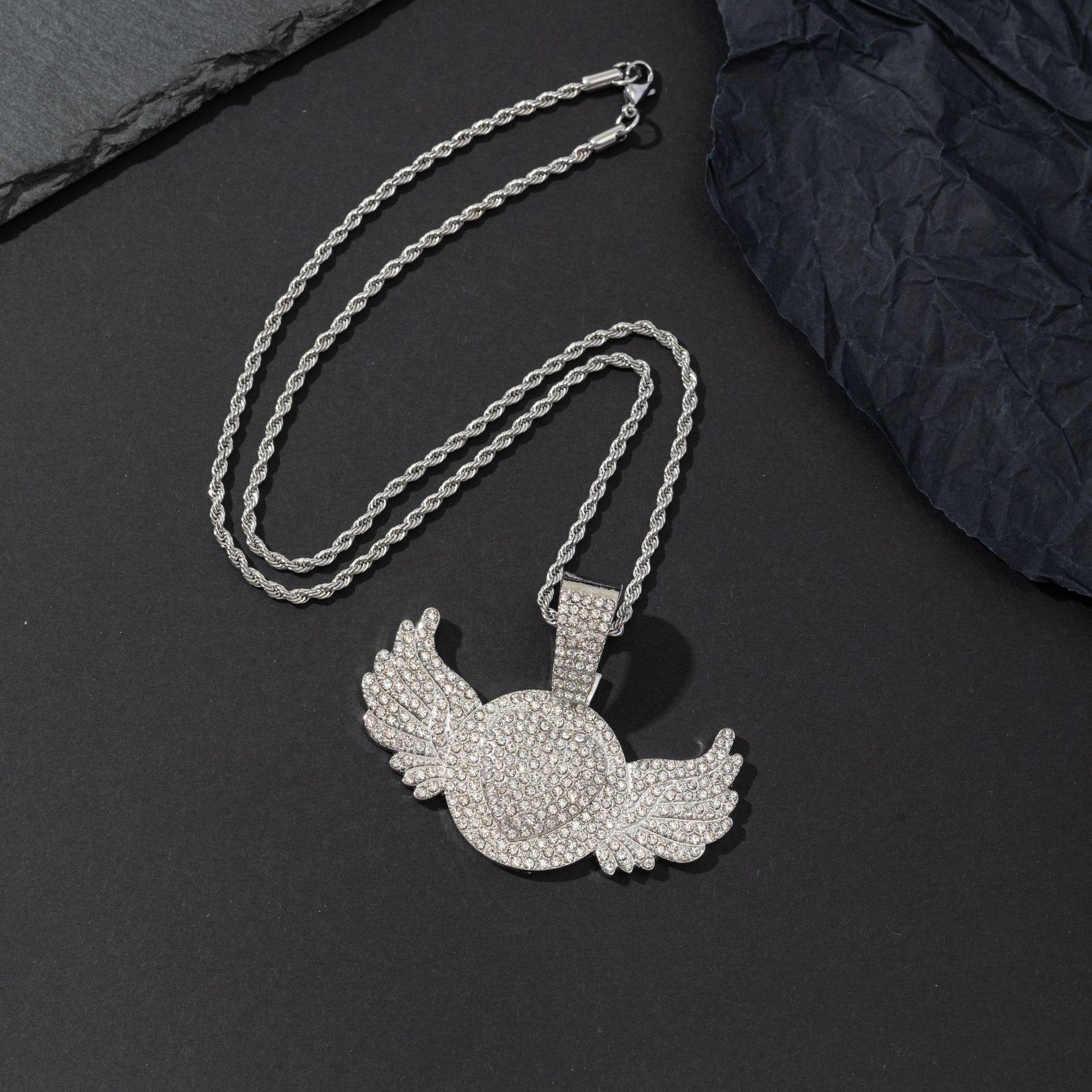 

Подвеска «Крылья ангела любви» с бриллиантами на кубинской цепочке, преувеличенное ожерелье в стиле хип-хоп