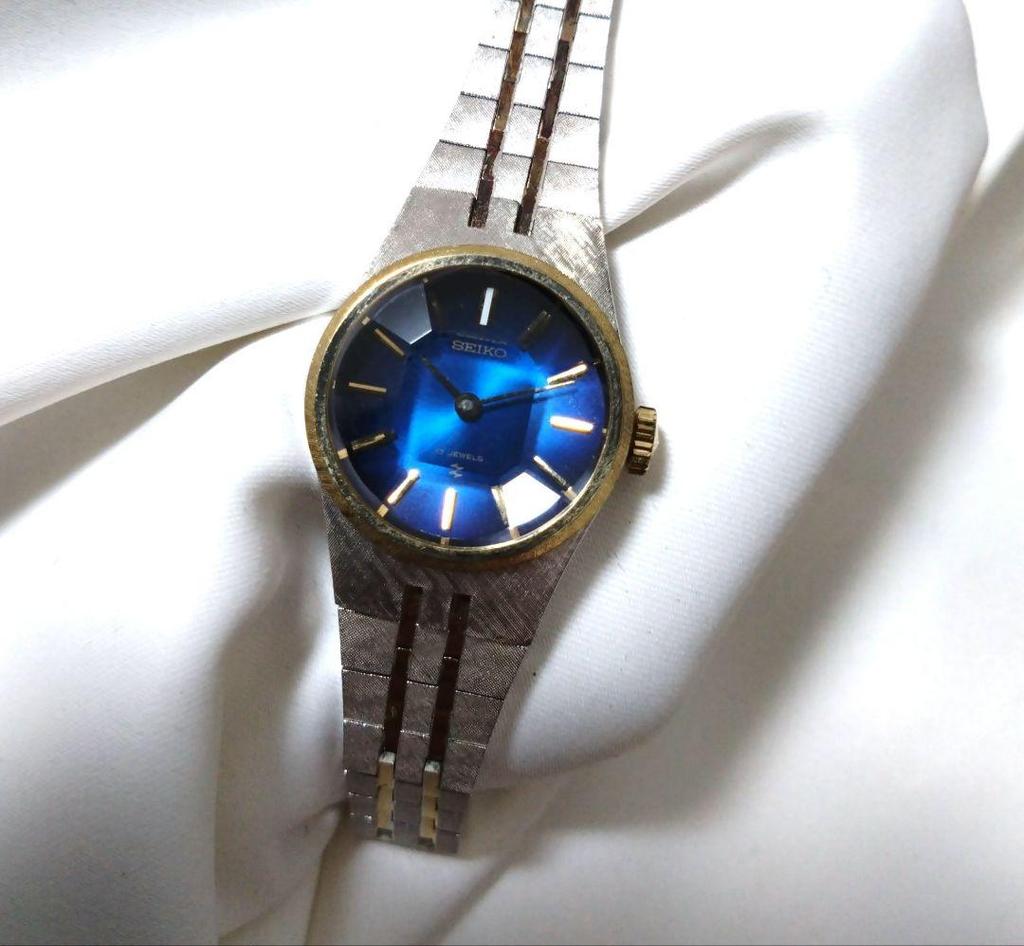 [USED] Extremely rare SEIKO 5-faceted glass with blue dial, manual winding