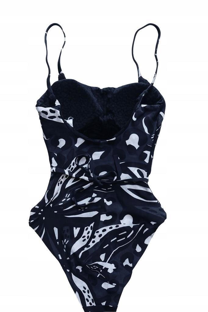 Y8741 Arena Triangle Butterfly One-Piece Swimsuit S