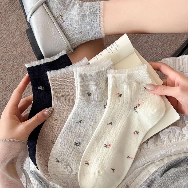 Floral-patterned Socks for Ladies In Spring and Summer, Lightweight, Sweat-absorbent, Breathable Short Tube, Chiffon Top