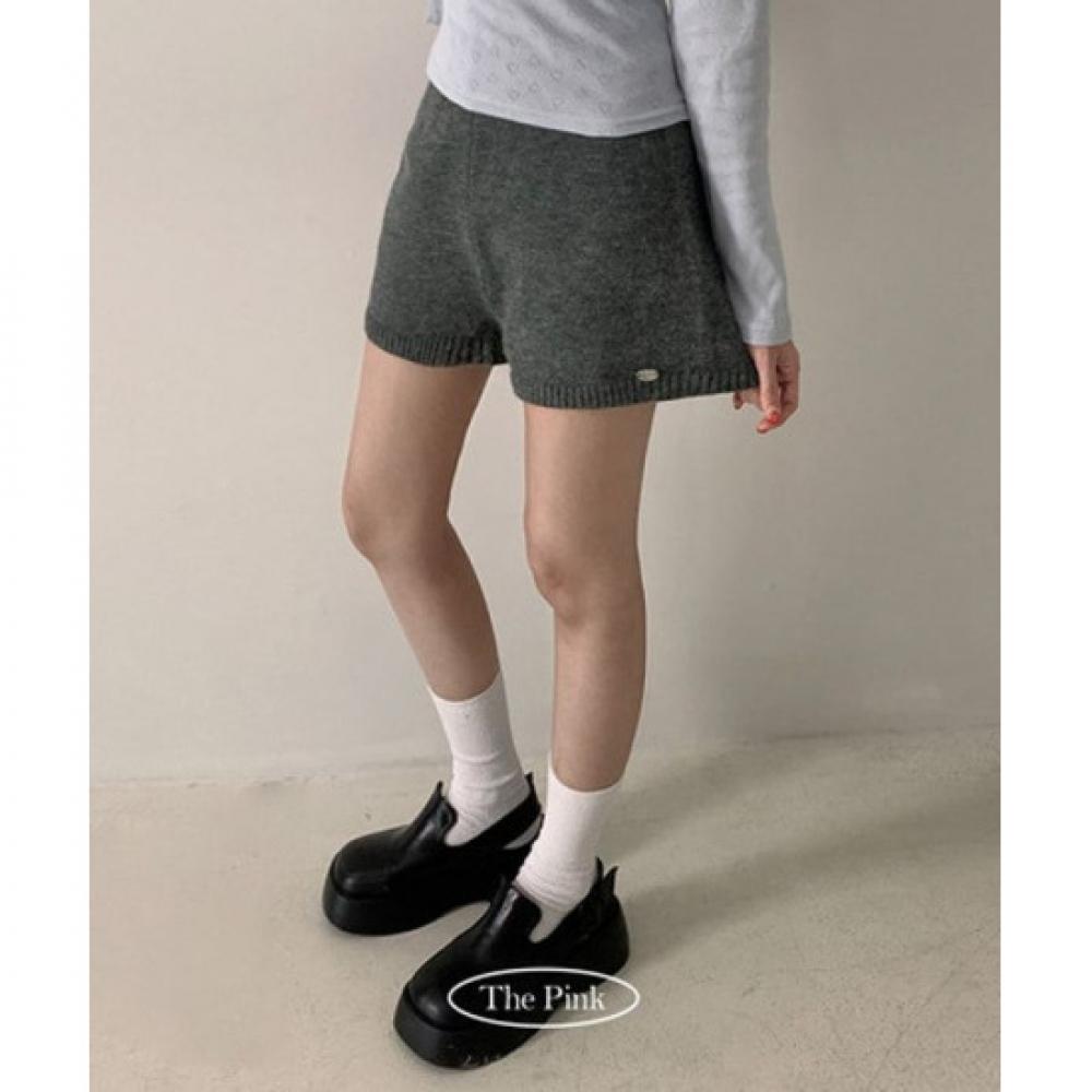 The Pink Wiki Banding Wappen Knit Shorts