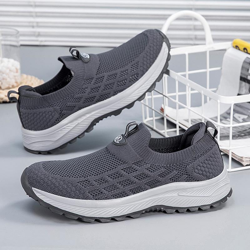 Mama und Papa Bequeme Laufschuhe Fliegendes Strickmesh Atmungsaktiv Schuhe für ältere Menschen Fabrik Mama Schuhe Ein Pedal Herren- und Damenschuhe