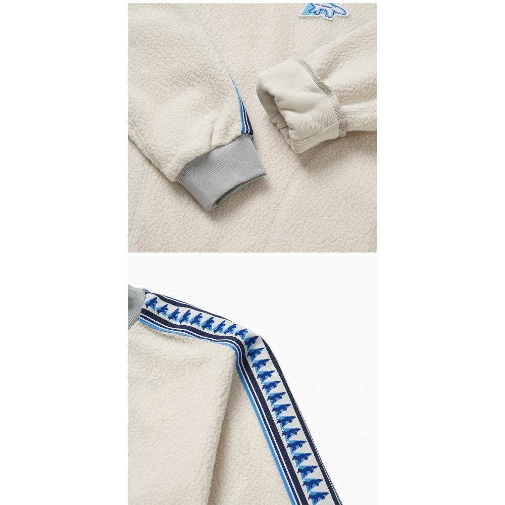 Maison Kitsune 5743281906 030 Maison Kitsune X   Wonder foX Logo Patch Public Sweatshirt