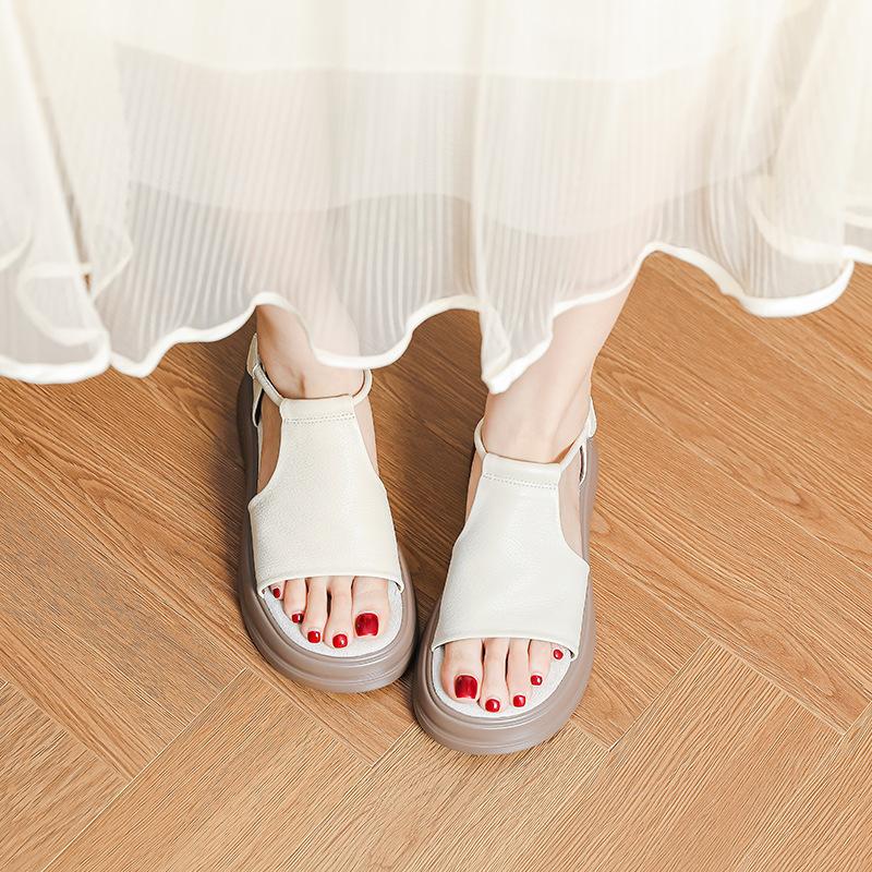 Spot versatile one-word drag women's open-toed sandals women's summer new soft-soled thick-soled small man height-increasing outer slippers