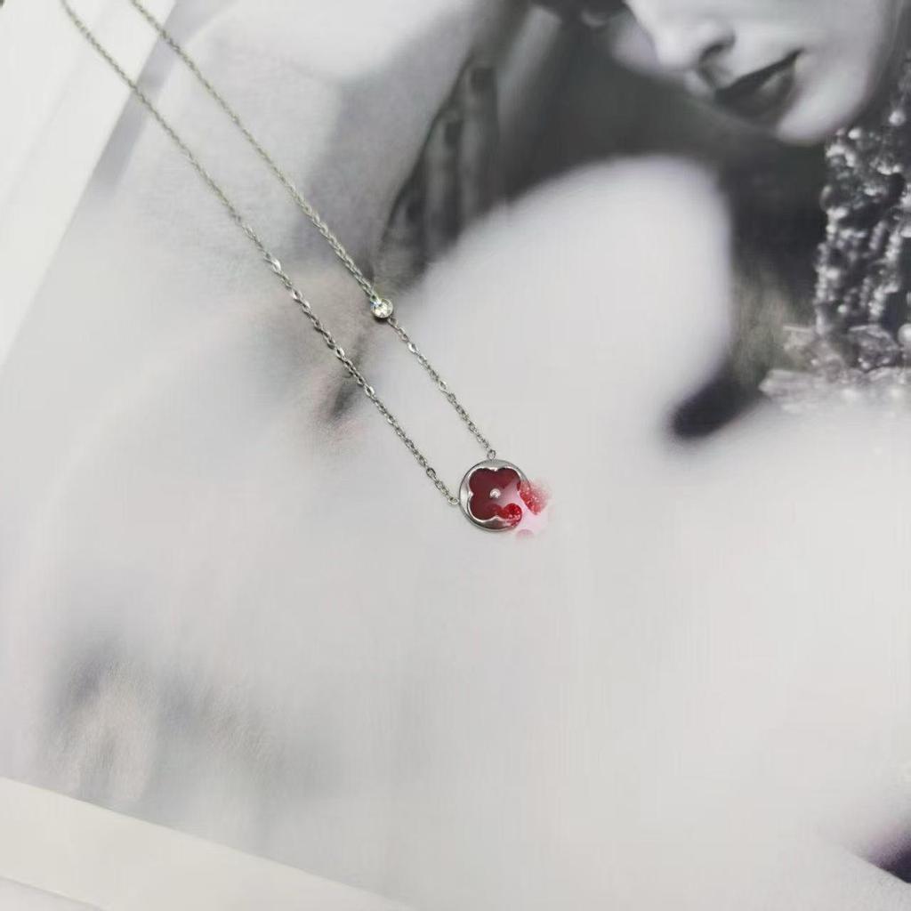 Europäische & Amerikanische Titanstahl Vierblättriges Kleeblatt Halskette für Damen - Bunte Schlüsselbein Kette, Trendiger Schmuck