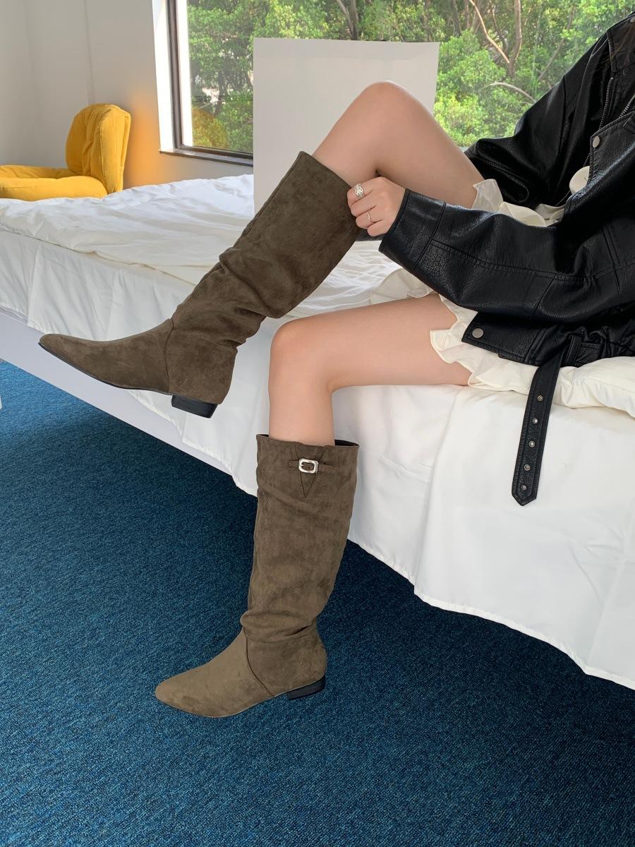 

Korean Blogger~ Pleated Buckle Coarse Heel Pile Pile Boots Medium Boots Women s British Knight Boots Fashion Boots 39