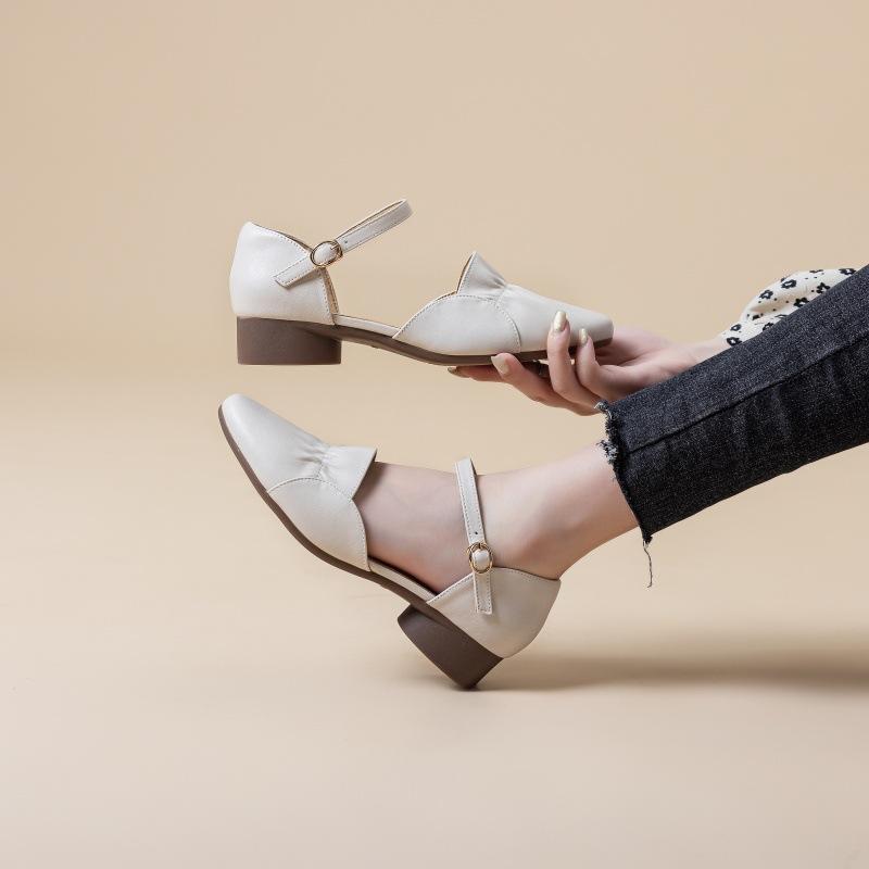 

Весенне-осенние туфли-лодочки на танкетке с вырезами, удобные остроносые сандалии на одной перемычке, европейский и американский комфорт, корейская версия, сандалии для мамы 40