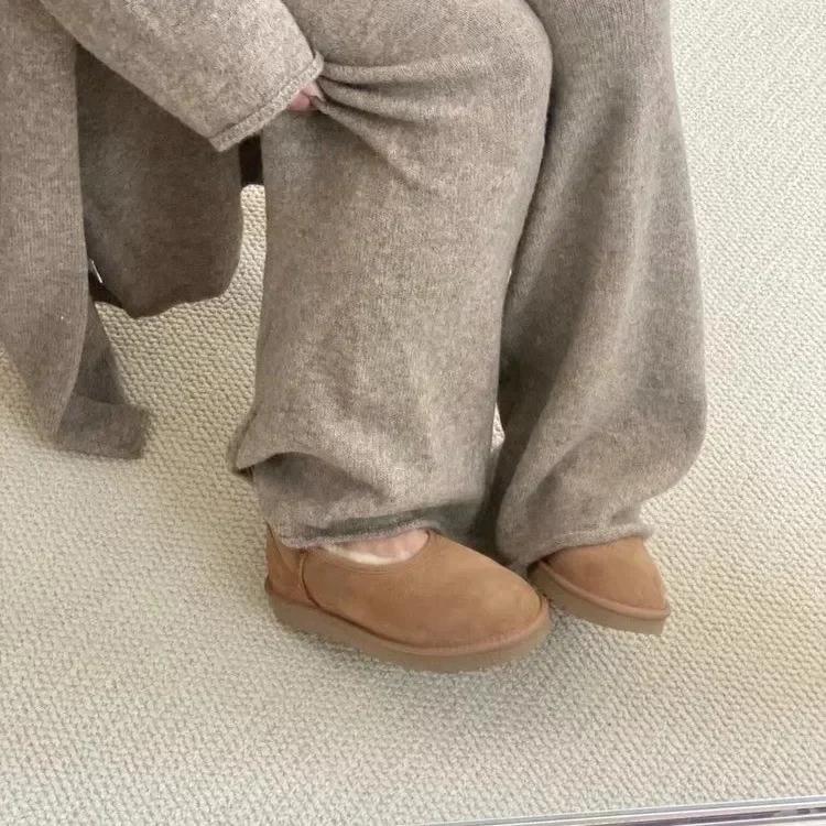 Moda 2025 Damskie Futrzane Płaskie Platformy Ciepłe Śniegowce Zamszowe Przytulne Nowe Damskie Buty Loafers Zima Krótki Plusz