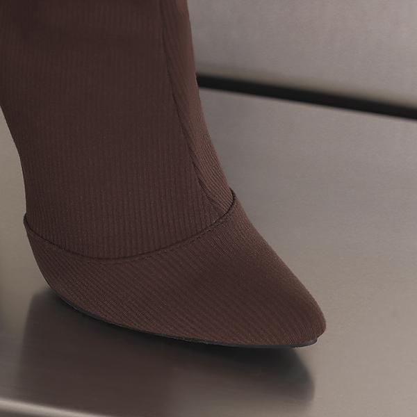 Іш киім порно Жіңішке әйелдердегі кеуделер