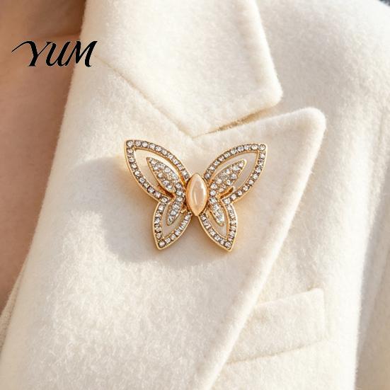 Romantic Butterfly Brooch Women Hollow Brooch, Golden Decorative Badge Clothing Accessory Pin, Sweater Cardigan Coat Dress Jewelry Accessories