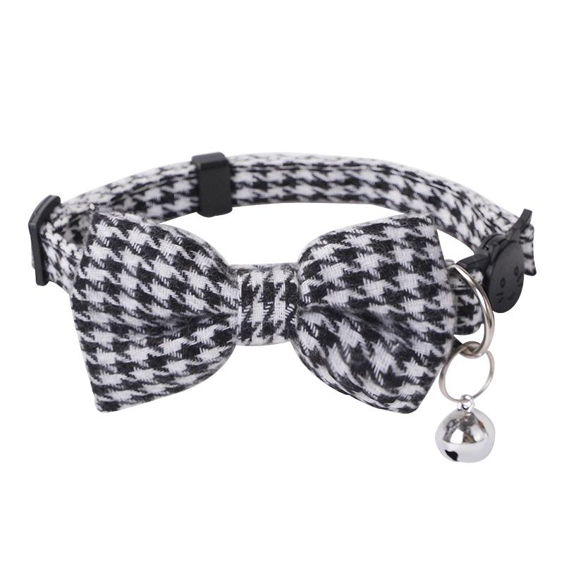 Pet Safety Bowknot Collar with Bell and Anti-Choke Buckle for Cats and Puppies