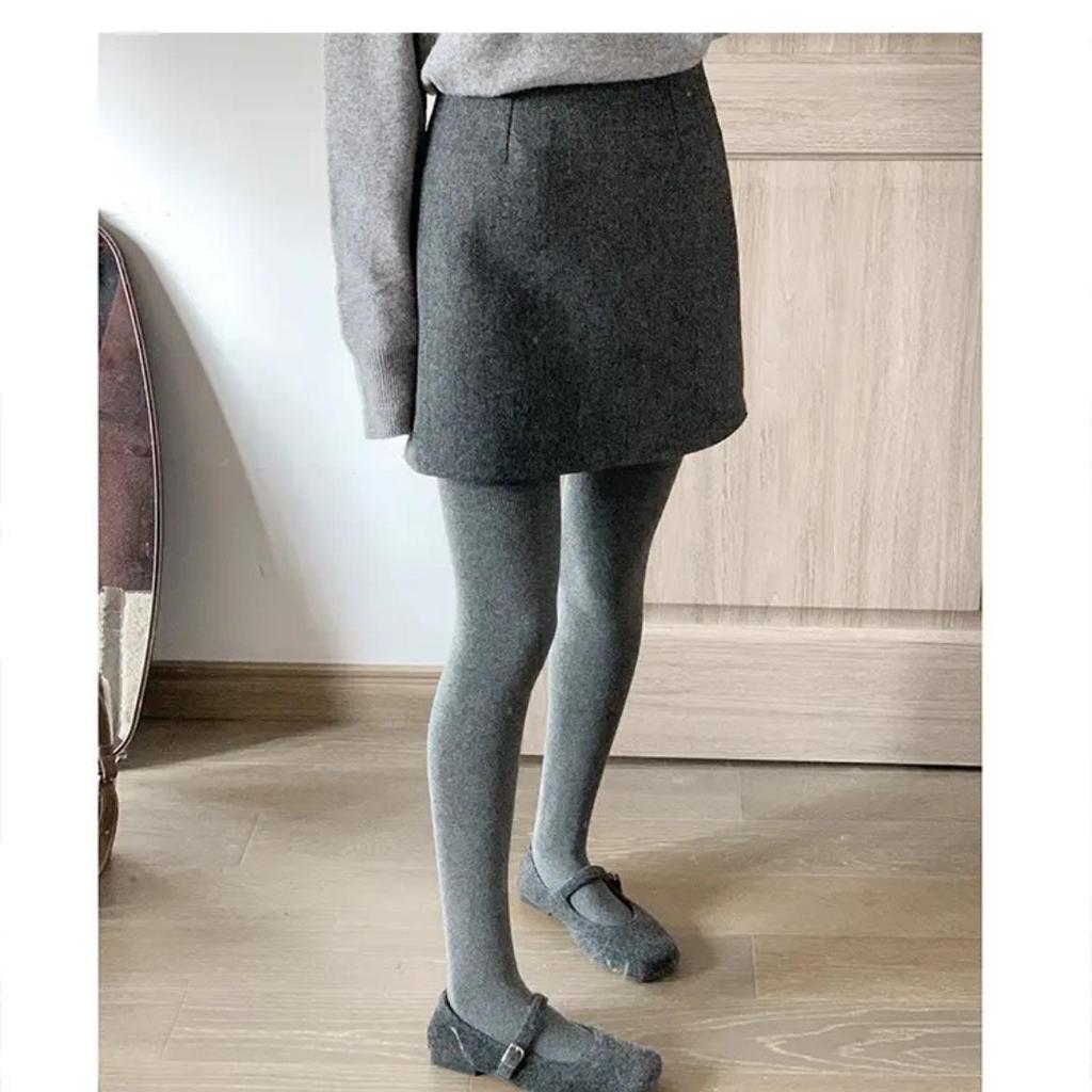 Korean Gray Wool A-line High-Waisted Skirt for Women: Slimming, Elegant, Versatile, Anti-Exposure, Short Skirt for Autumn/Winter