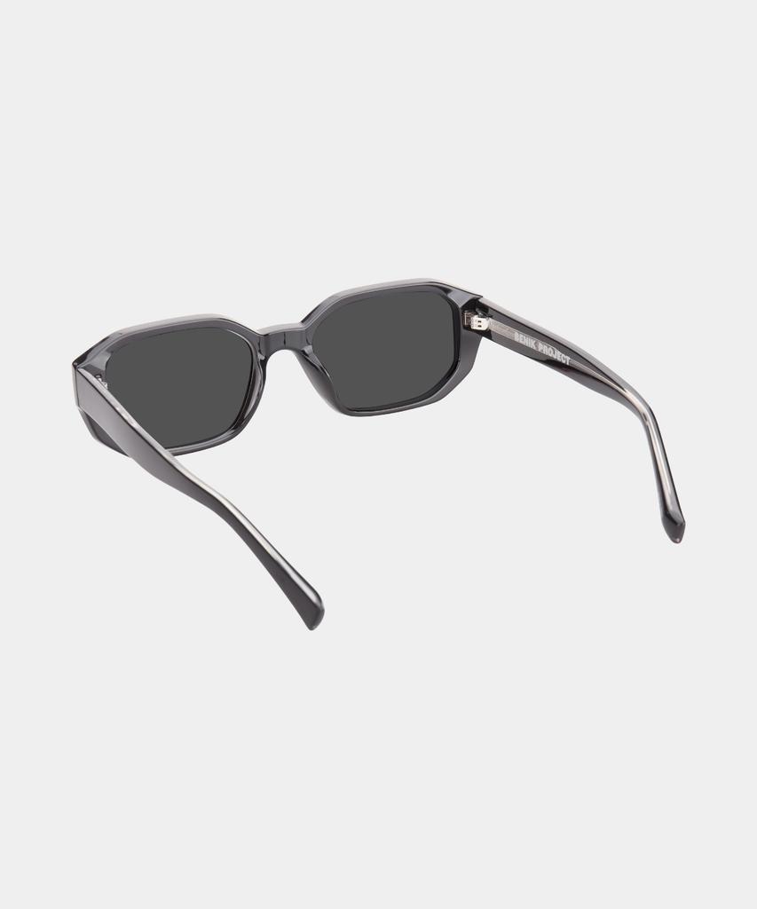 Binikeupeulojegteu Luba C1 Black