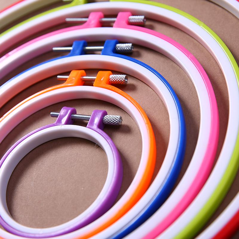 Adjustable Colorful Plastic Embroidery Hoop - Imitation Bamboo Style for DIY Cross-Stitch Projects
