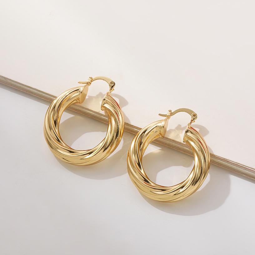 

Fashion Statement Twisted Hoop Earrings for Women Retro Gold Color Big Circle Geometric Round Earring Simple Zircon Accessories