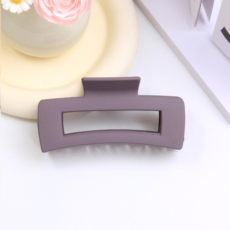 Korean style fashion matte large clip hollowed out square hair with a feminine style, braided hair, shark hair accessory