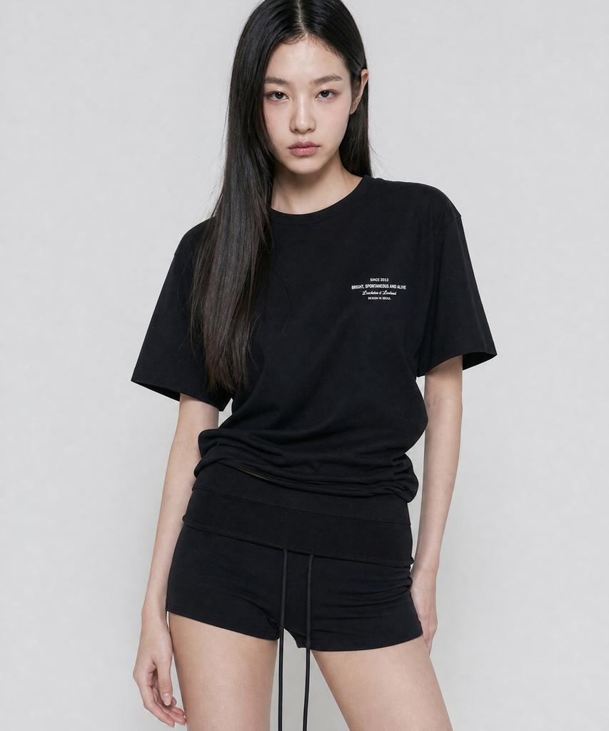 Lugkaeseuteu Eline Lettering Oversized T-Shirt_Black