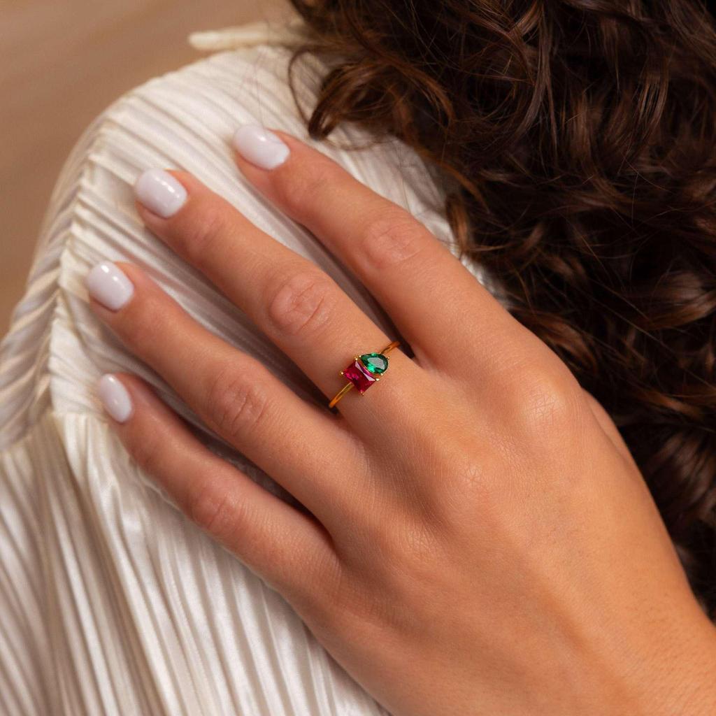 Titanium Steel Multi-Color Zircon Retro December Birthstone Ring