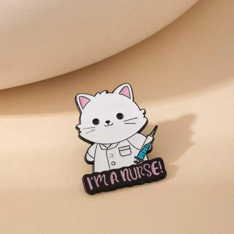 European & American Cartoon Cat Doctor and Puppy Nurse Brooch - Cute Medical Badge Pin Jewelry