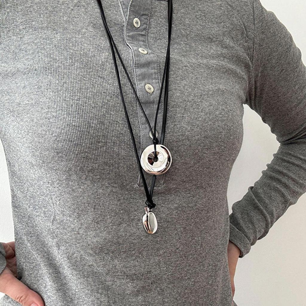 Fashionable Aventurine Buckle Pendant Necklace Accessory with Adjustable Length Leather Cord for Men and Women Daily Use